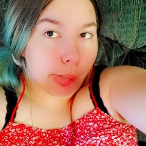 Meet your Posher, Lacey